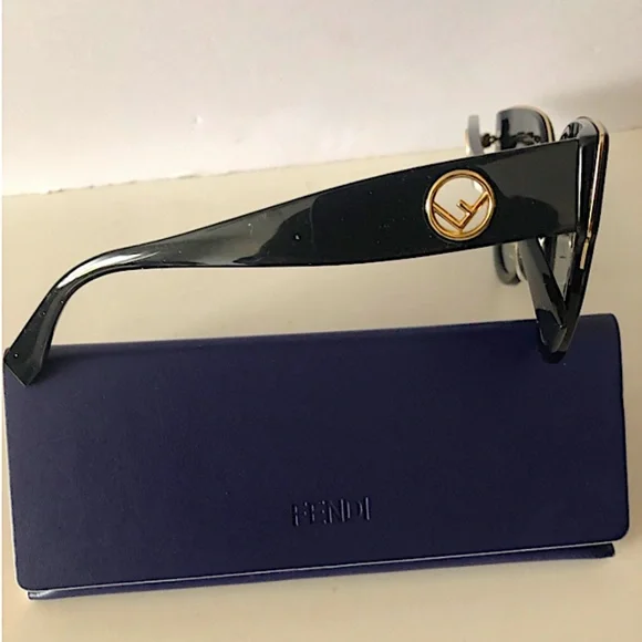Fendi Women's Black Dark Grey Grad Sunglasses